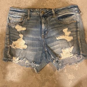 American Eagle next level stretch shorts. I’m great shape. Size 12